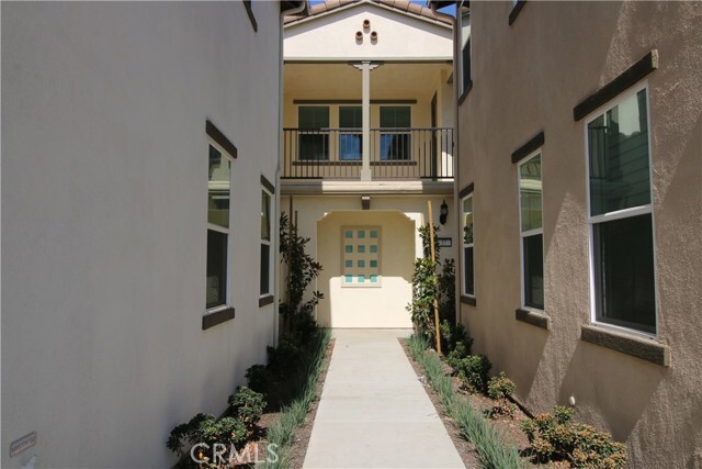 Building Photo - 26149 Park Ave