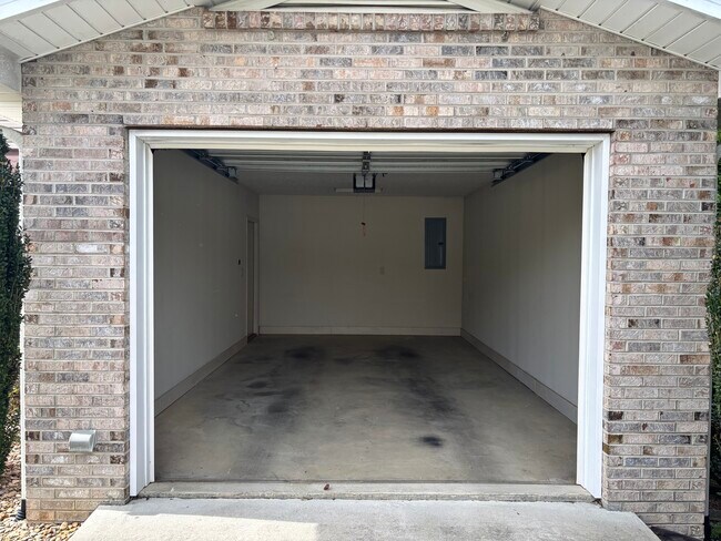 Foto del edificio - 14 Cornerstone Way