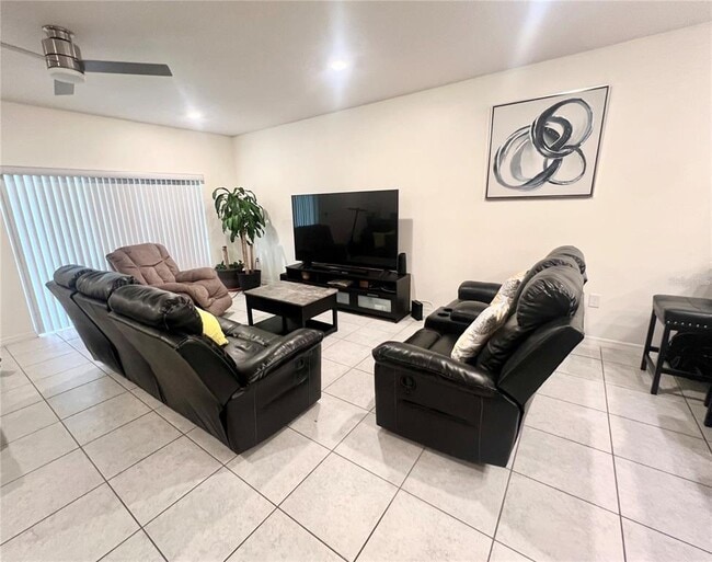 Foto del edificio - 4814 Coral Castle Dr.