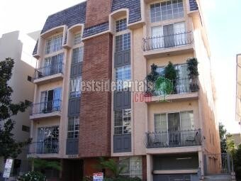 Primary Photo - 10960 Wellworth Ave