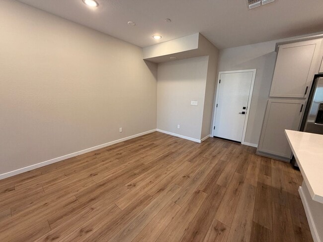 Building Photo - Stylish 3-Bedroom Retreat in the Heart of Gilbert