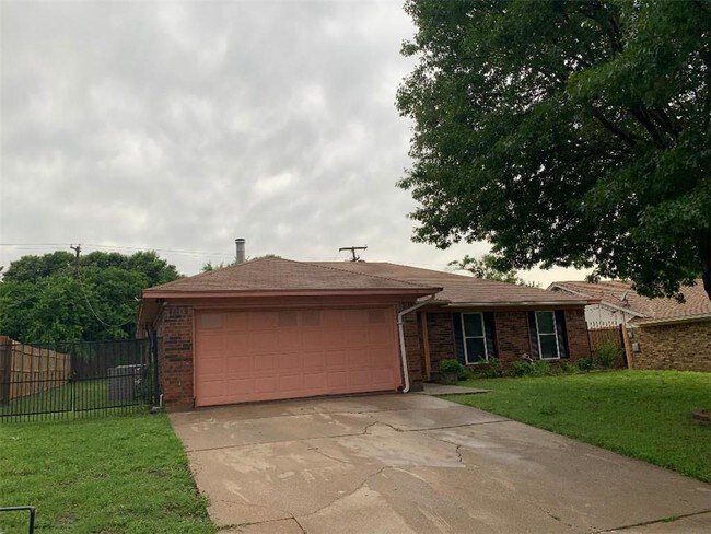 Foto del edificio - 6924 Wicks Trail