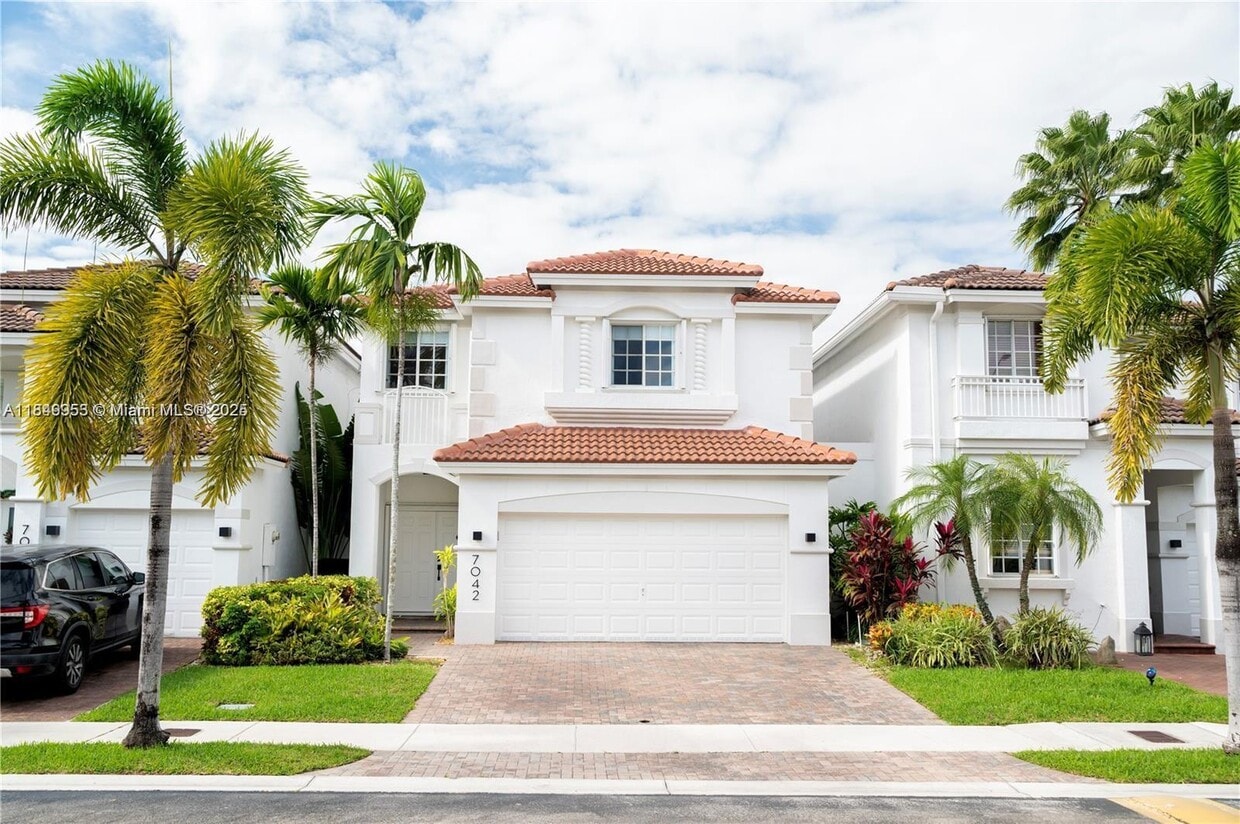 Foto principal - 7042 NW 114th Ct