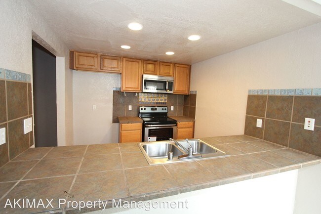 Building Photo - 2541 Plantation Pl