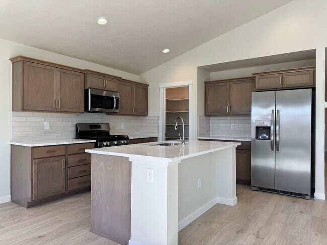 Foto del edificio - 7565 E Edison St