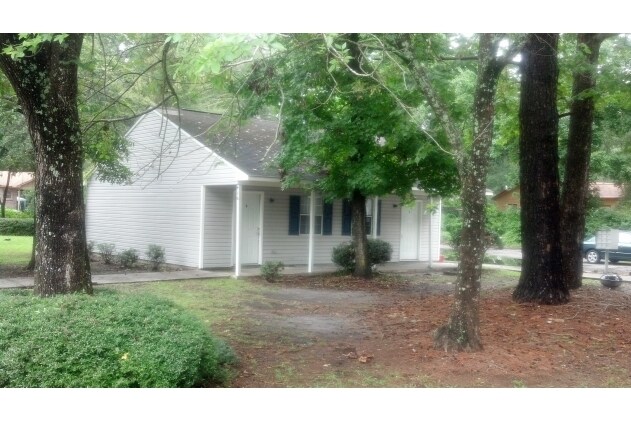 Building Photo - 408 Maides Ave