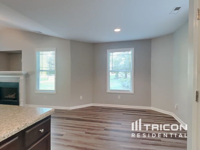 Building Photo - 75 Cherryhill Dr