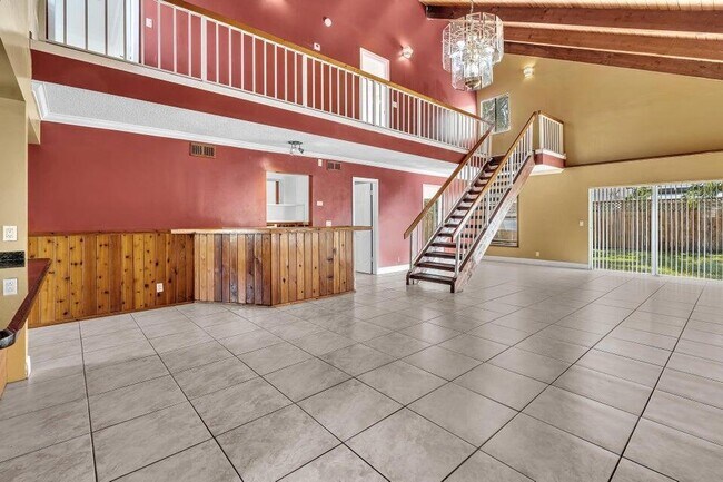 Foto del edificio - 2438 Southridge Rd