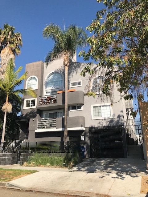 Building Photo - 8515 Alcott St