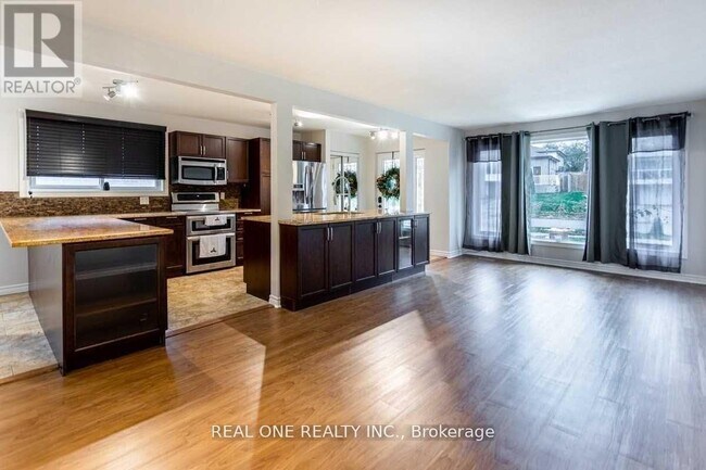 Building Photo - 1333 Playford Rd