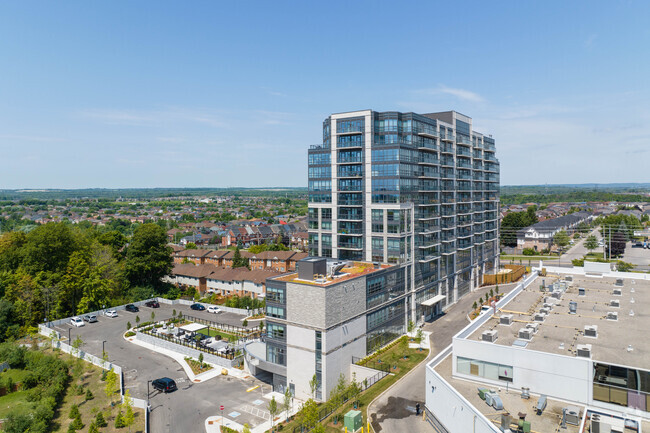 Photo du bâtiment - Parkland Ajax