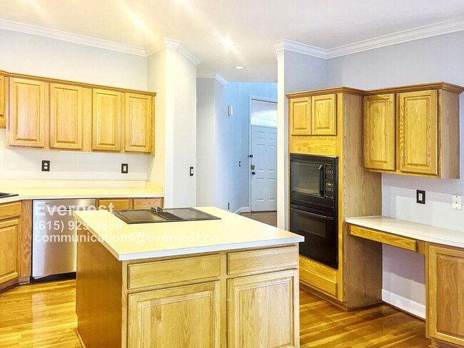 Foto del edificio - 641 Old Hickory Blvd