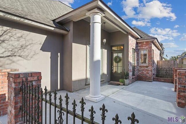 Foto del edificio - 36303 E Pine Grove Ct
