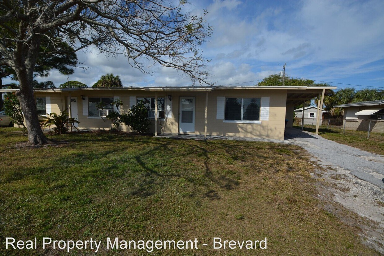 Primary Photo - 2597 Stephen Dr NE