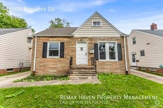 Building Photo - 15605 Benhoff Dr