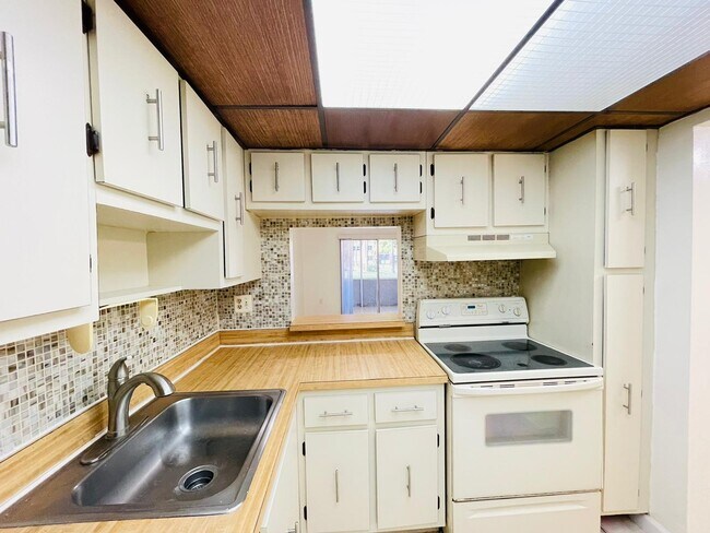 Foto del edificio - 4354 NW 9th Ave