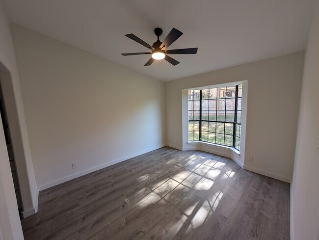 Foto del edificio - 1601 Faro Dr