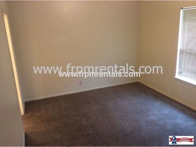 Foto del edificio - 1480 N Hartman St