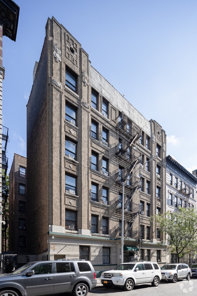 Building Photo - 515 W 171st St