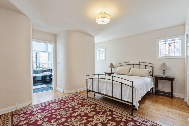 Foto del edificio - 645 W Bittersweet Pl