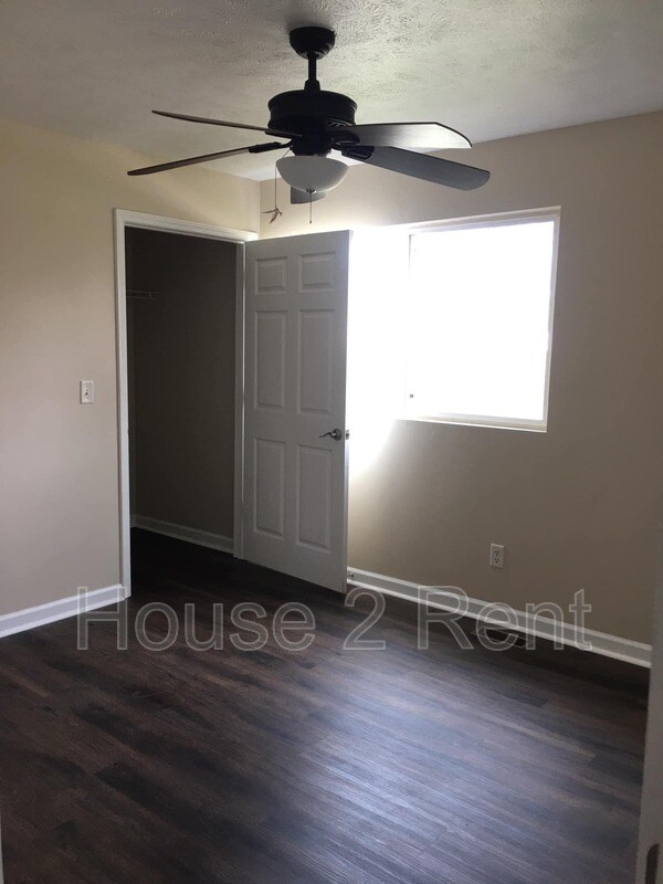 1307 White Unit A, A, Marion, IL 62959 Condo for Rent in Marion, IL