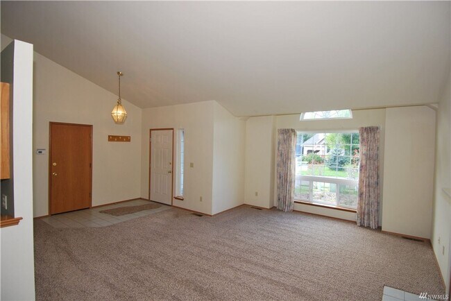 Foto del edificio - 3 br, 2 bath House - 19850 Blue Lagoon Pla...
