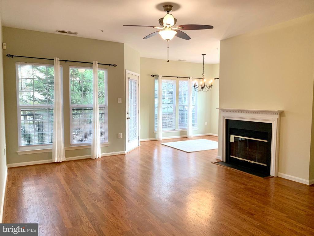 Foto principal - 4138 Fountainside Ln