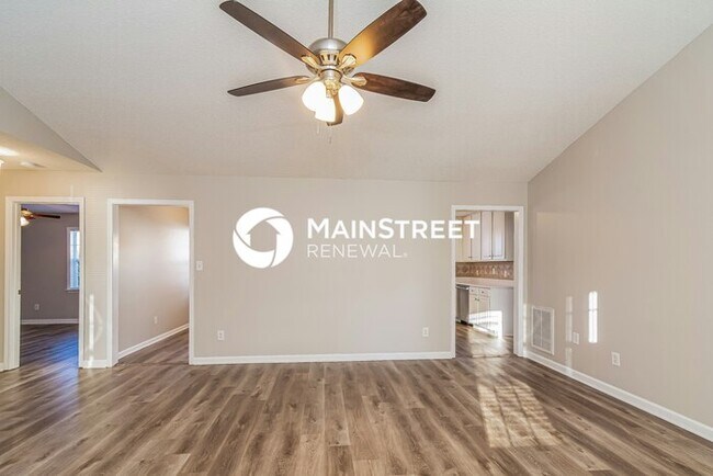 Foto del edificio - 3 Bedroom Pet-Friendly Home in Raleigh, NC with Main Street Renewal
