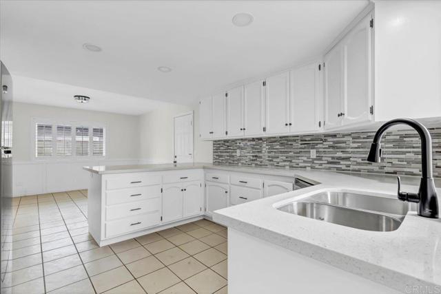 Building Photo - 944 Myra Ave
