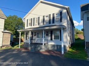 Building Photo - 1344 Sanderson Ave