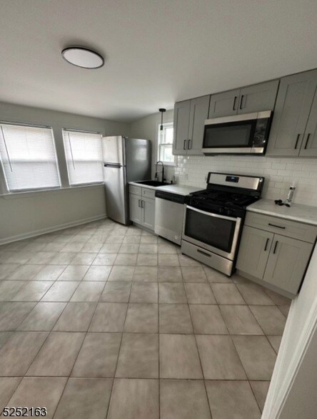 Foto principal - 1026 Woolley Ave