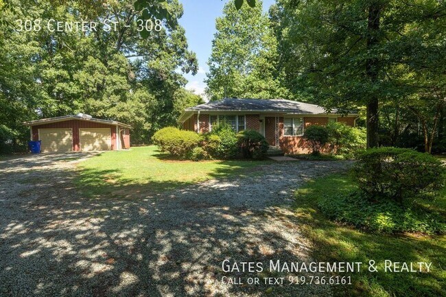 Building Photo - Classic Brick Ranch in Charming Efland