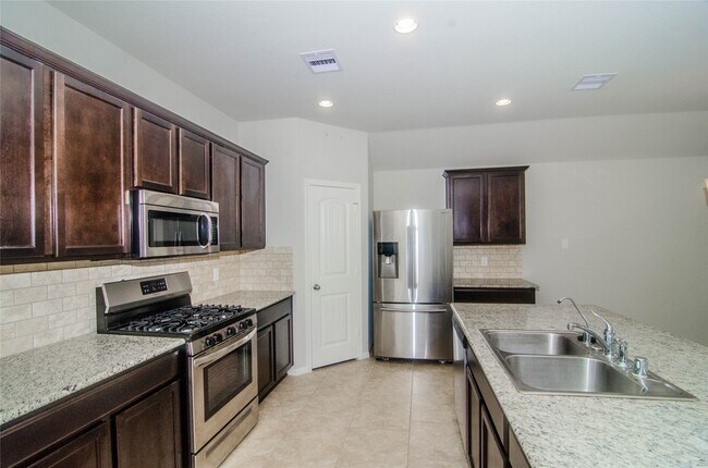 Foto del edificio - 29219 Dunns Creek Ct