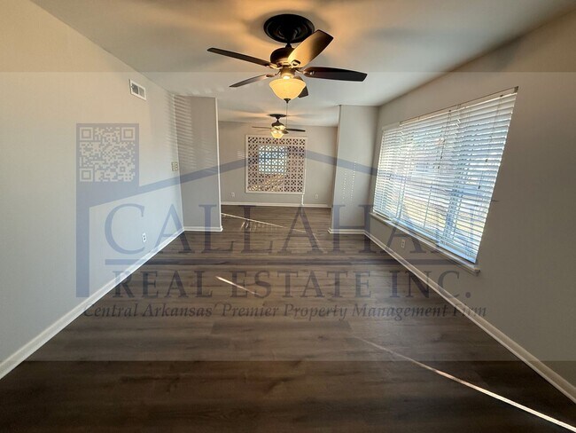 Foto del edificio - Lakewood 3 bedroom Home