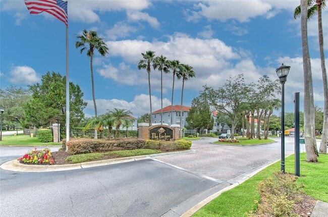 Building Photo - 18001 Richmond Pl Dr