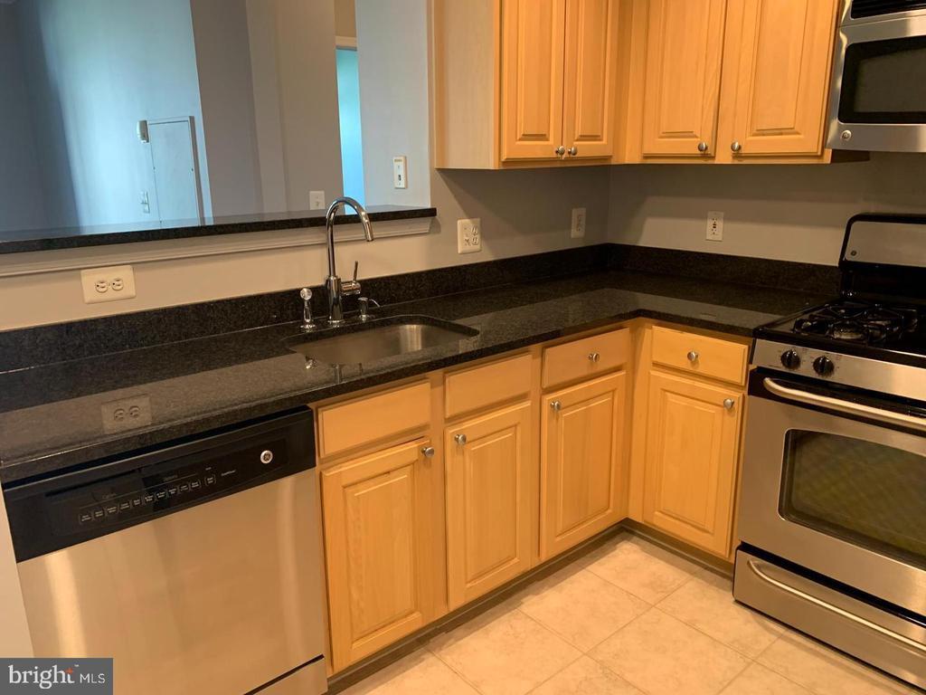 Foto principal - 2321 25th St S