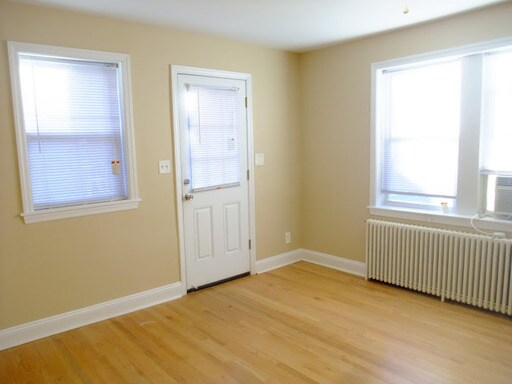 Primary Photo - 8520 Greenwood Ave