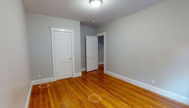 Building Photo - 1 Gray St