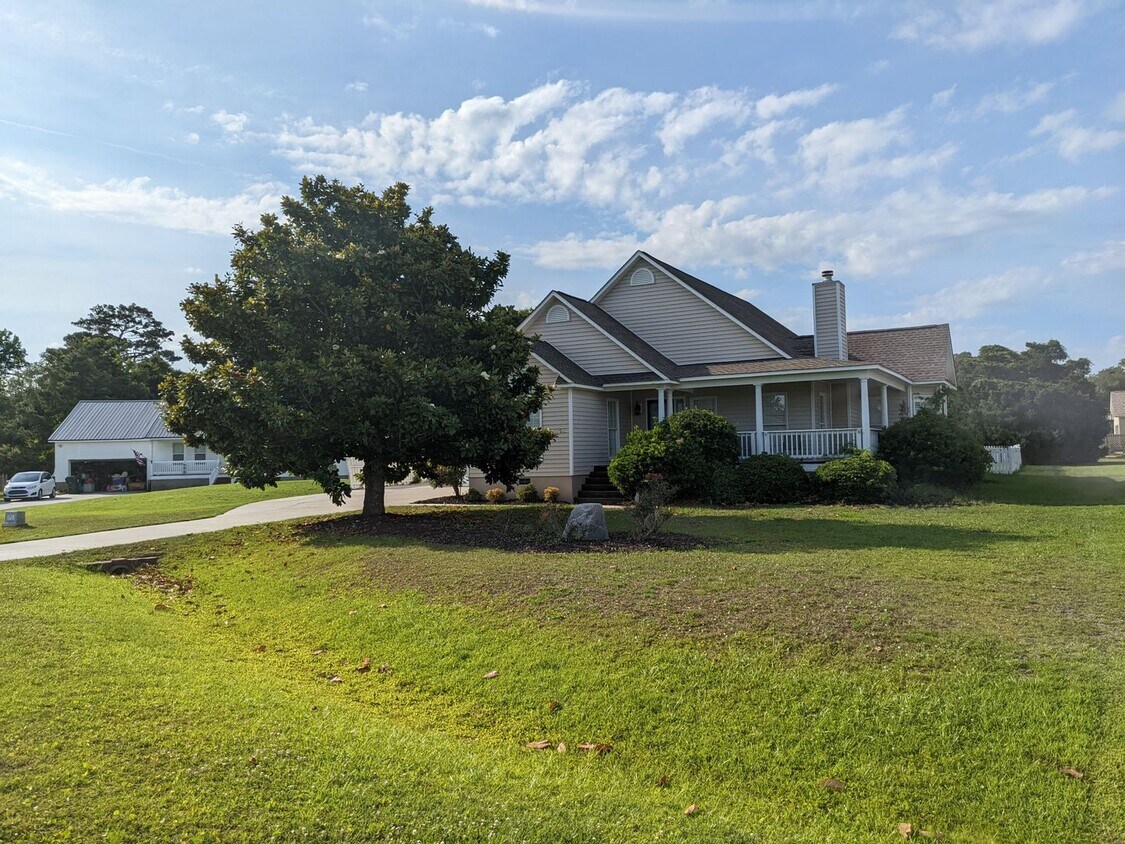 Primary Photo - Blue Heron Bay Home Available Now!
