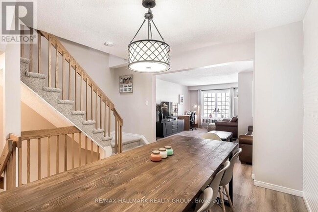 Building Photo - 210 Provender Ave