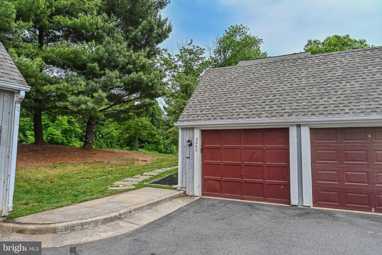 Foto principal - 3880 Alder Woods Ct