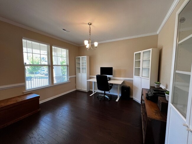 Building Photo - 3251 Leighton Blvd