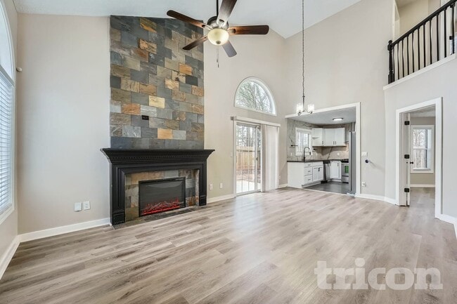 Foto del edificio - 1097 Britley Park Ln