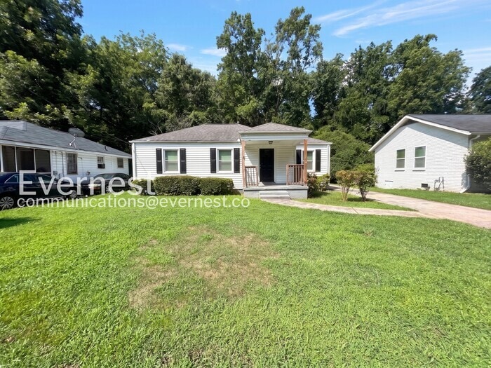 3 Bed, 1 Bath Home with Off-Street Parking / Pet-Friendly / Coming Soon! - 3 Bed, 1 Bath Home with Off-Street Parking / Pet-Friendly / Coming Soon!