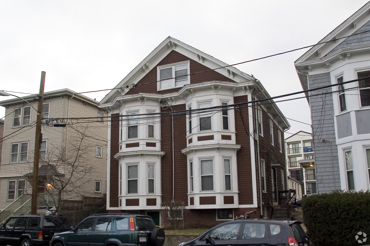 Building Photo - 216-218 Banks St