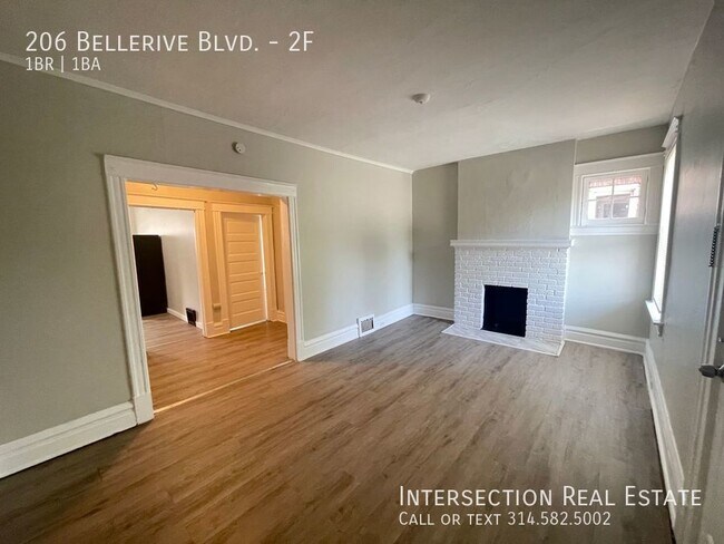 Foto del edificio - 206 Bellerive Blvd