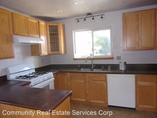 Building Photo - 3 br, 2 bath House - 340 Grape Street Vaca...