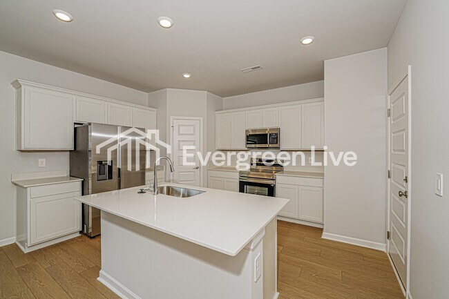 Building Photo - 15769 Ruthie Lynn Dr