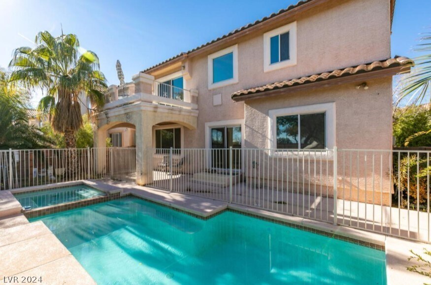 Foto del edificio - 612 Silver Grove St