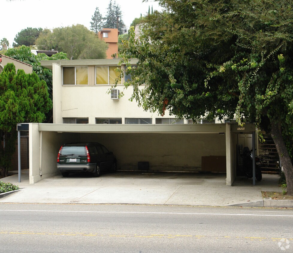 Foto del edificio - 1731 Silver Lake Blvd